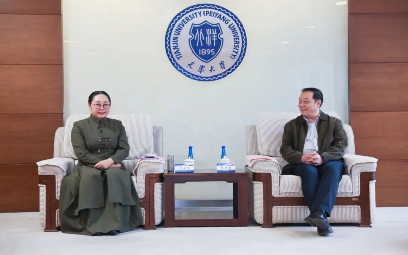 張榮華主席應(yīng)邀出席天津大學(xué)創(chuàng)業(yè)大講堂活動(dòng)，張君婷總裁作主題演講