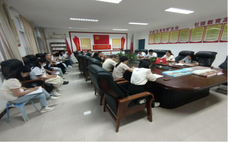 逐夢青藍，薪火相傳——略陽榮程中學2024——2025學年“青藍工程”師徒結對啟動儀式圓滿完成