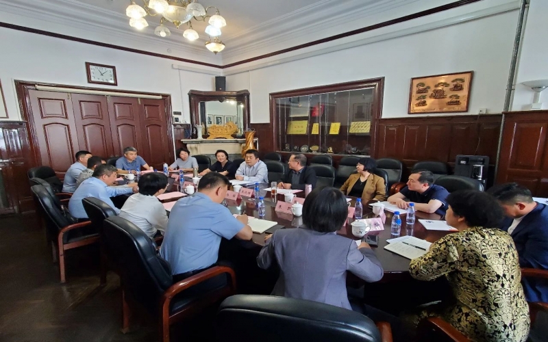 媒體鏈接 - 天津市工商聯(lián)召開學(xué)習(xí)貫徹民營(yíng)經(jīng)濟(jì)促進(jìn)法專題座談會(huì)