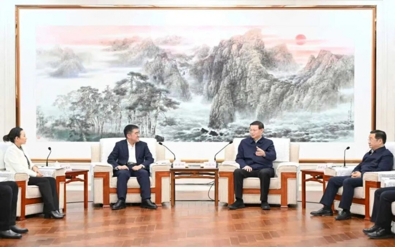 遼寧省委書記許昆林、省長王新偉會見知名民營企業(yè)家投資考察團一行